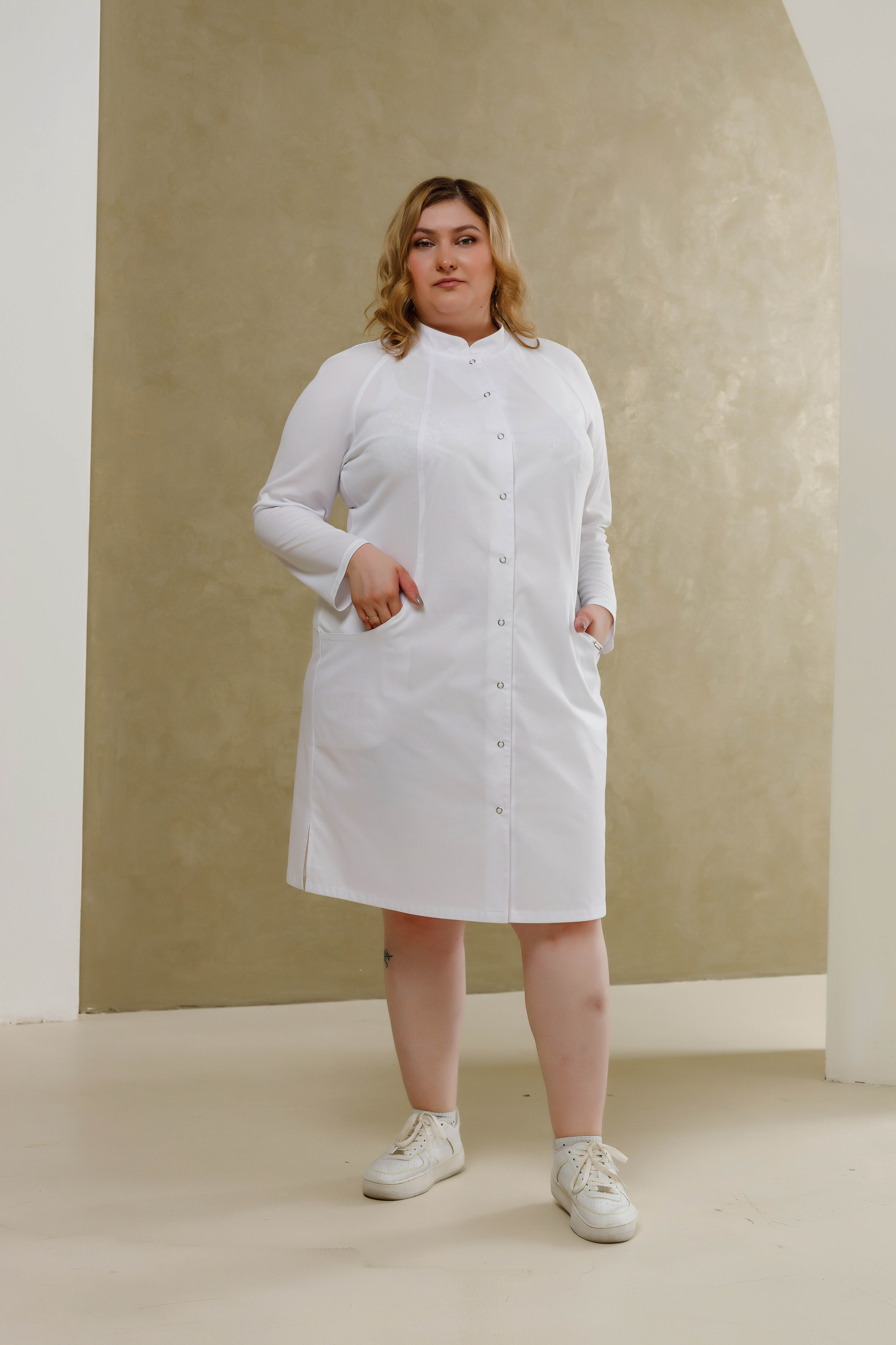 Халат медицинский женский A195Б A Бамбук (Белый, ложная сетка белая),  50 бамбук /47 полиэстер /3 эластан