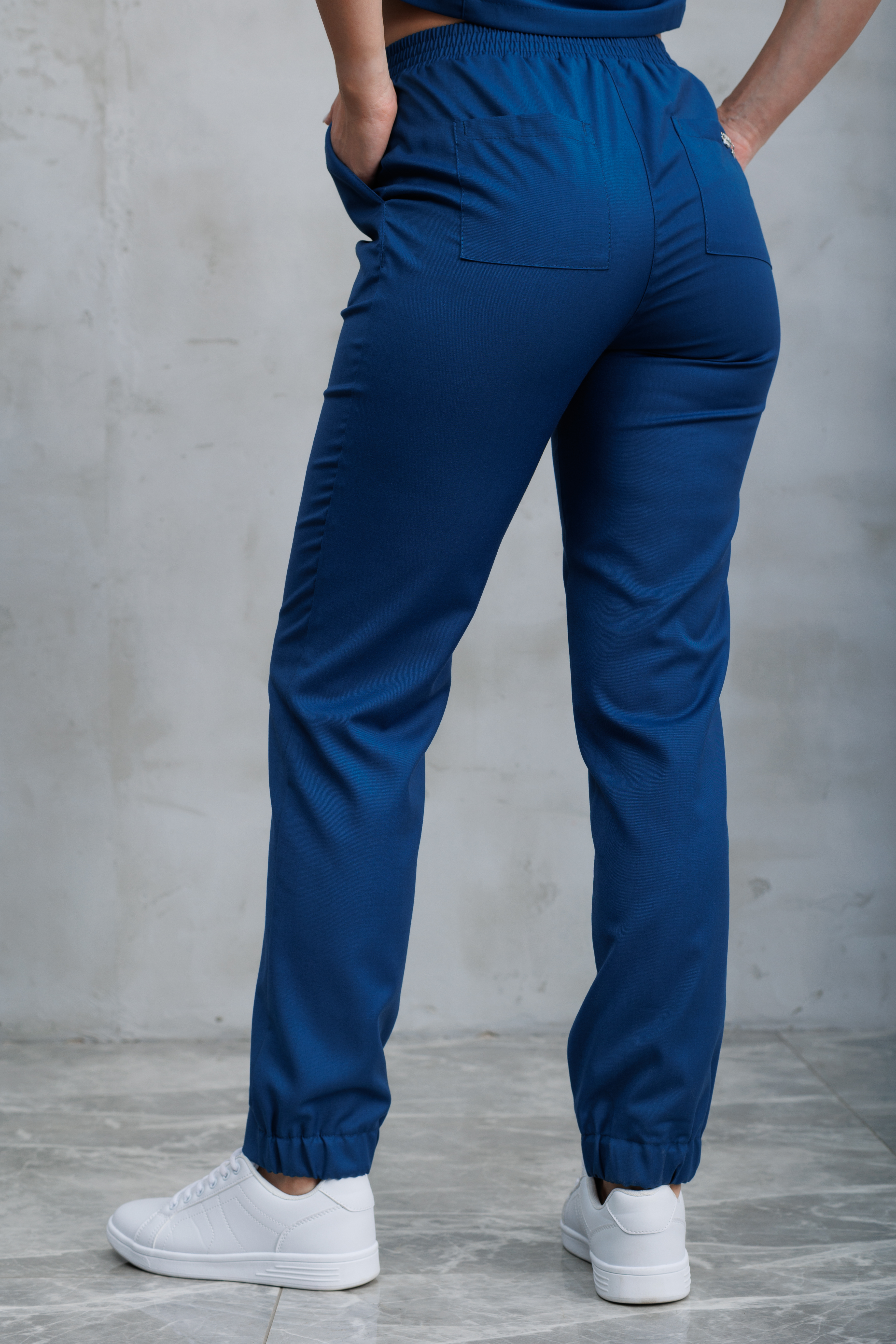 Брюки медицинские женские A809 Тевия (Океан 547, Без отделки), 65% полиэстер, 32% вискоза, 3% спандекс