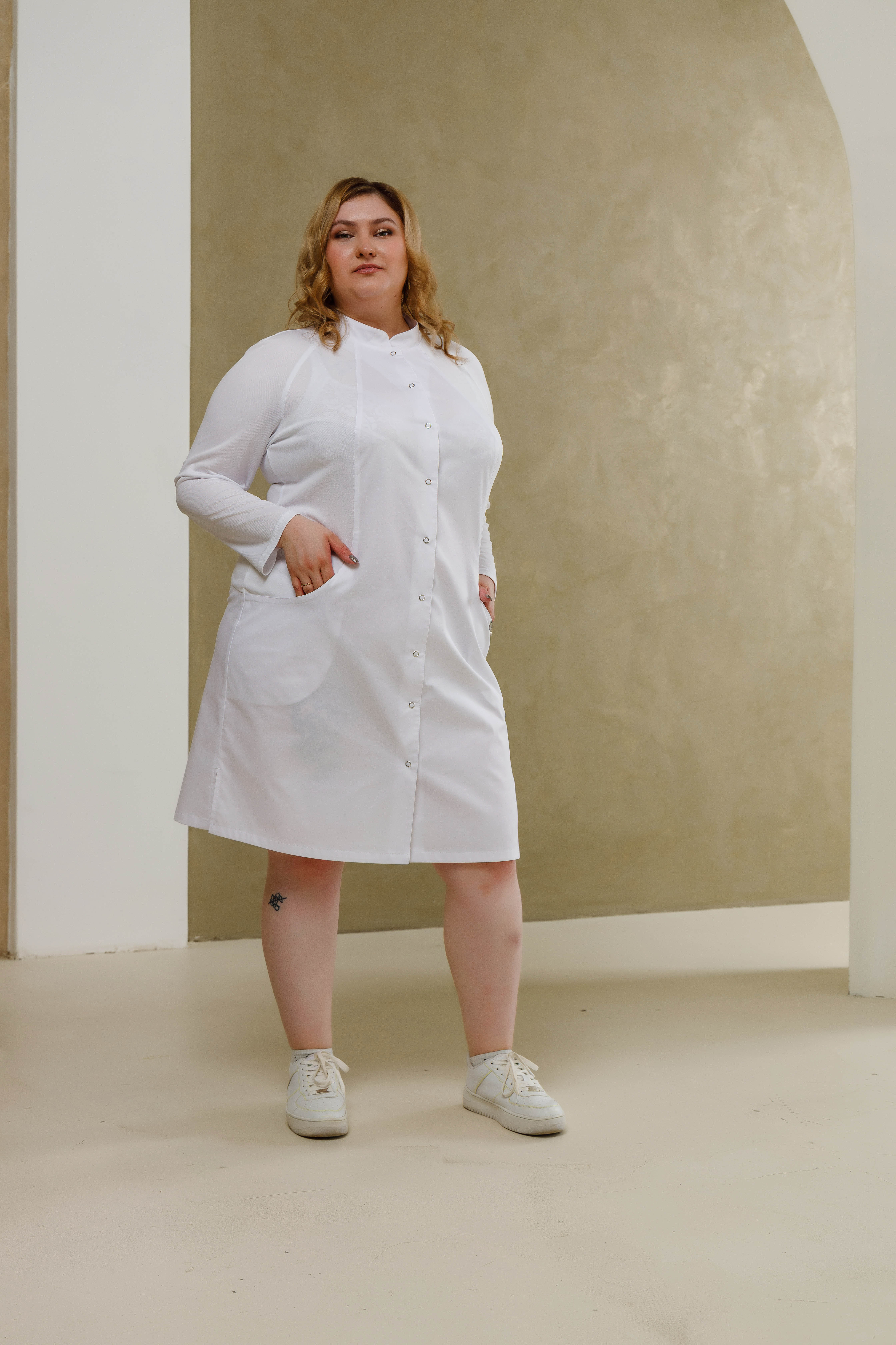 Халат медицинский женский A195Б A Бамбук (Белый, ложная сетка белая),  50 бамбук /47 полиэстер /3 эластан