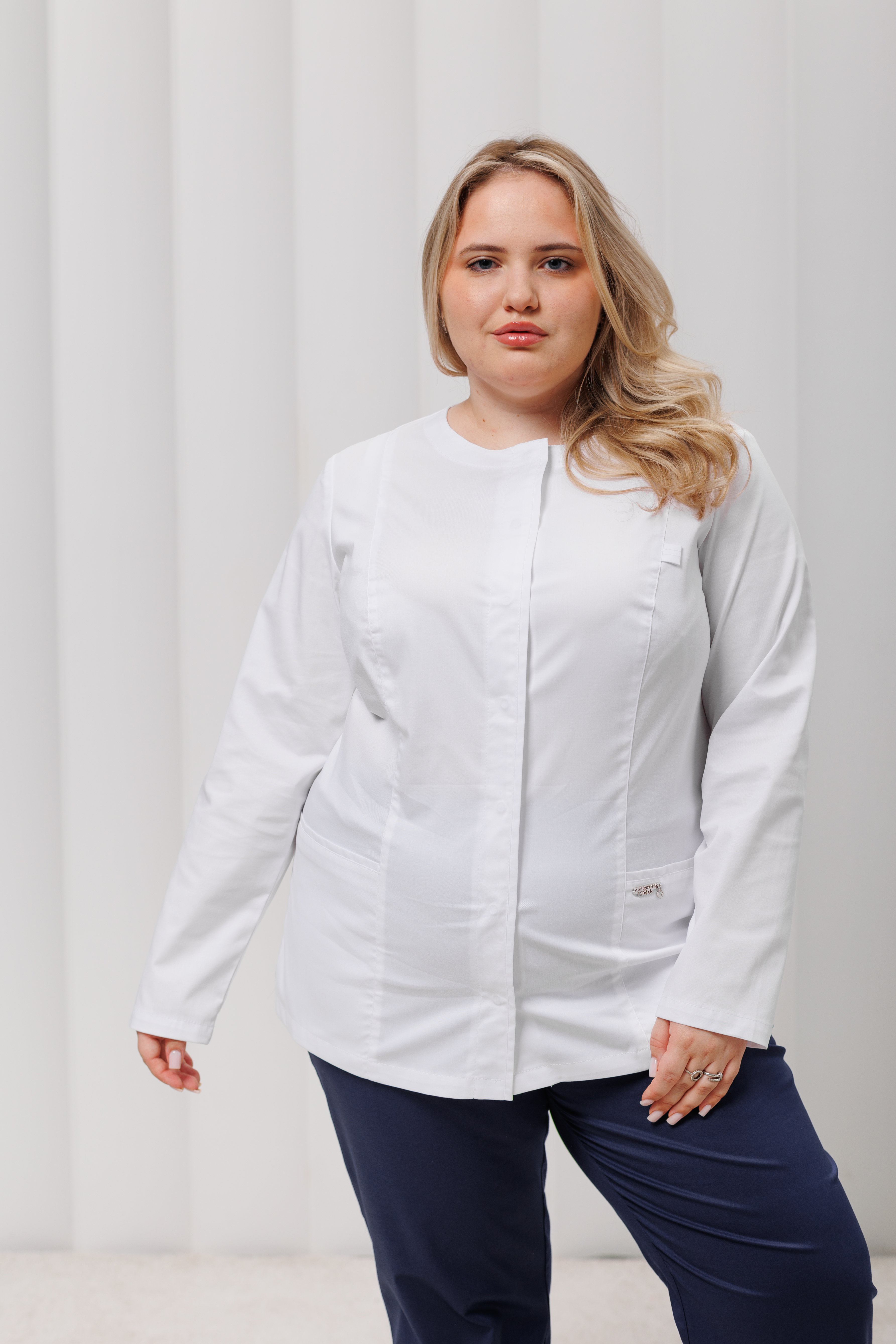 Куртка медицинская женская A173Б А Экстра (Белый, Без отделки), 55% хлопок, 42% полиэстер, 3% эластан