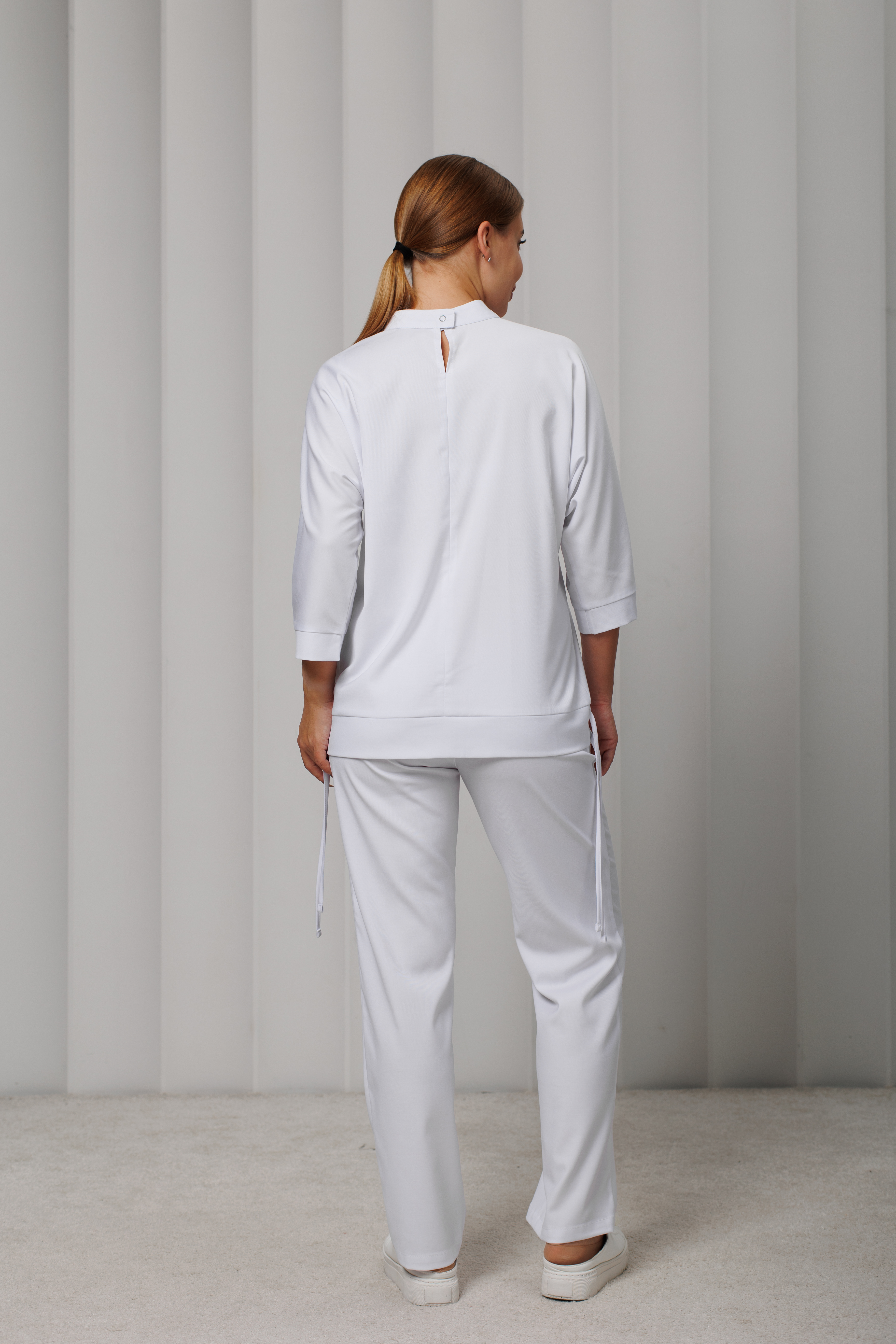 Куртка медицинская женская A548 3/4 Тевия (Белый, Без отделки), П/э65% ,вискоза32%,спандекс3%