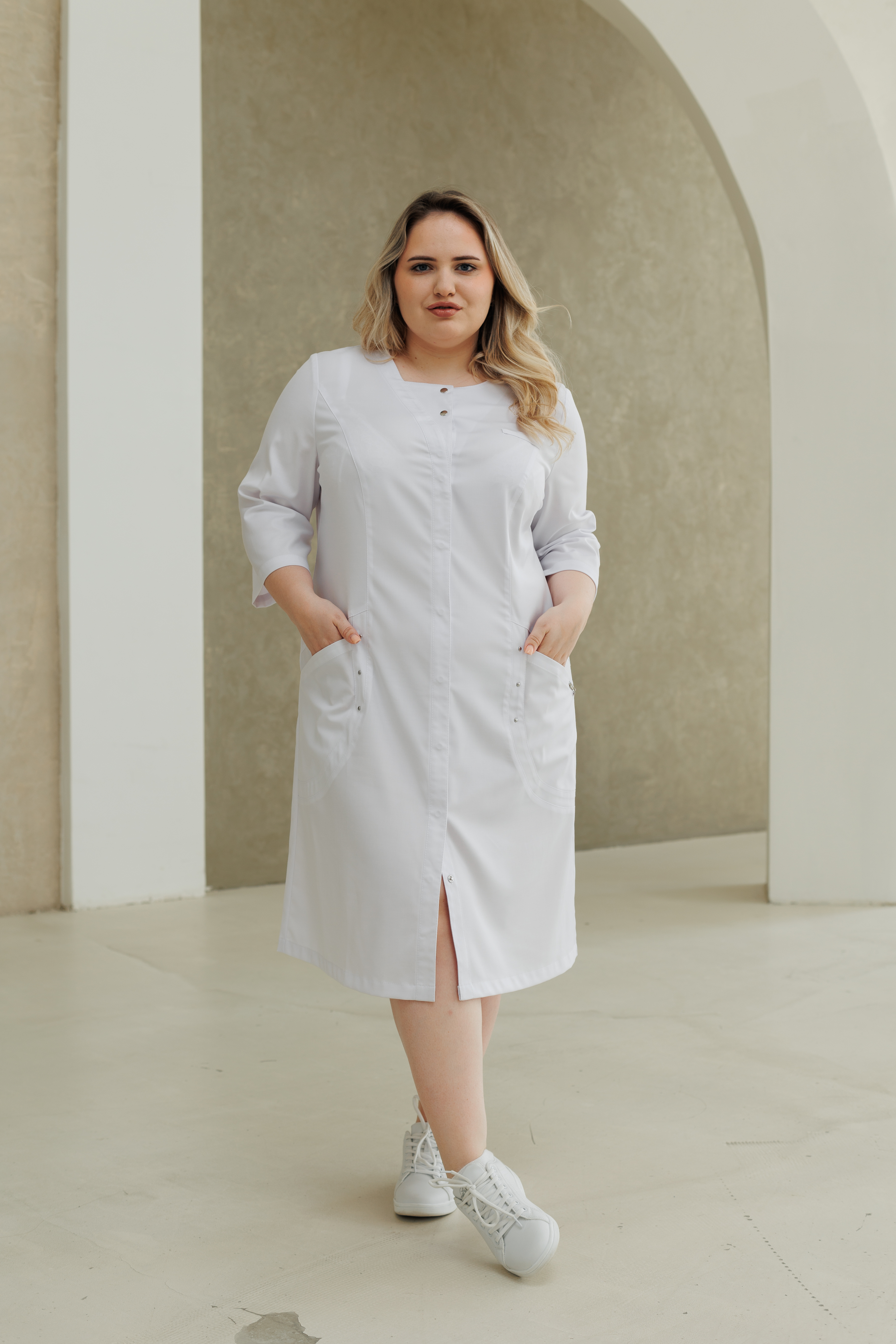 Халат медицинский женский A858Б 3/4 Тевия (Белый, Без отделки), 65% полиэстер, 32% вискоза, 3% спандекс