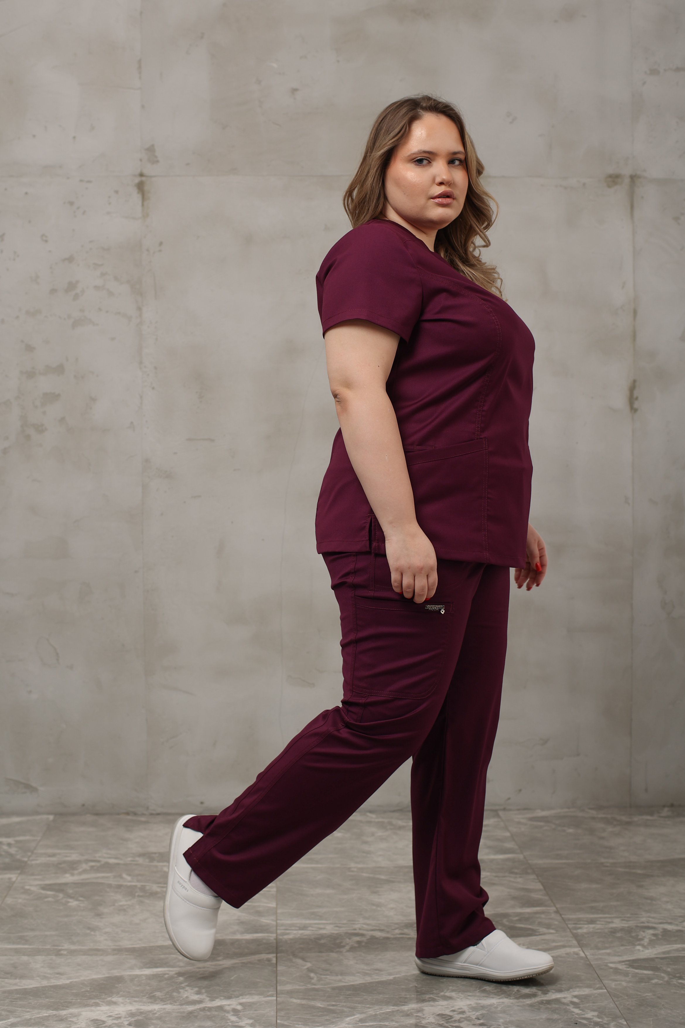 Куртка медицинская женская AP834Б Тевия (Бургунди 712, Без отделки), 