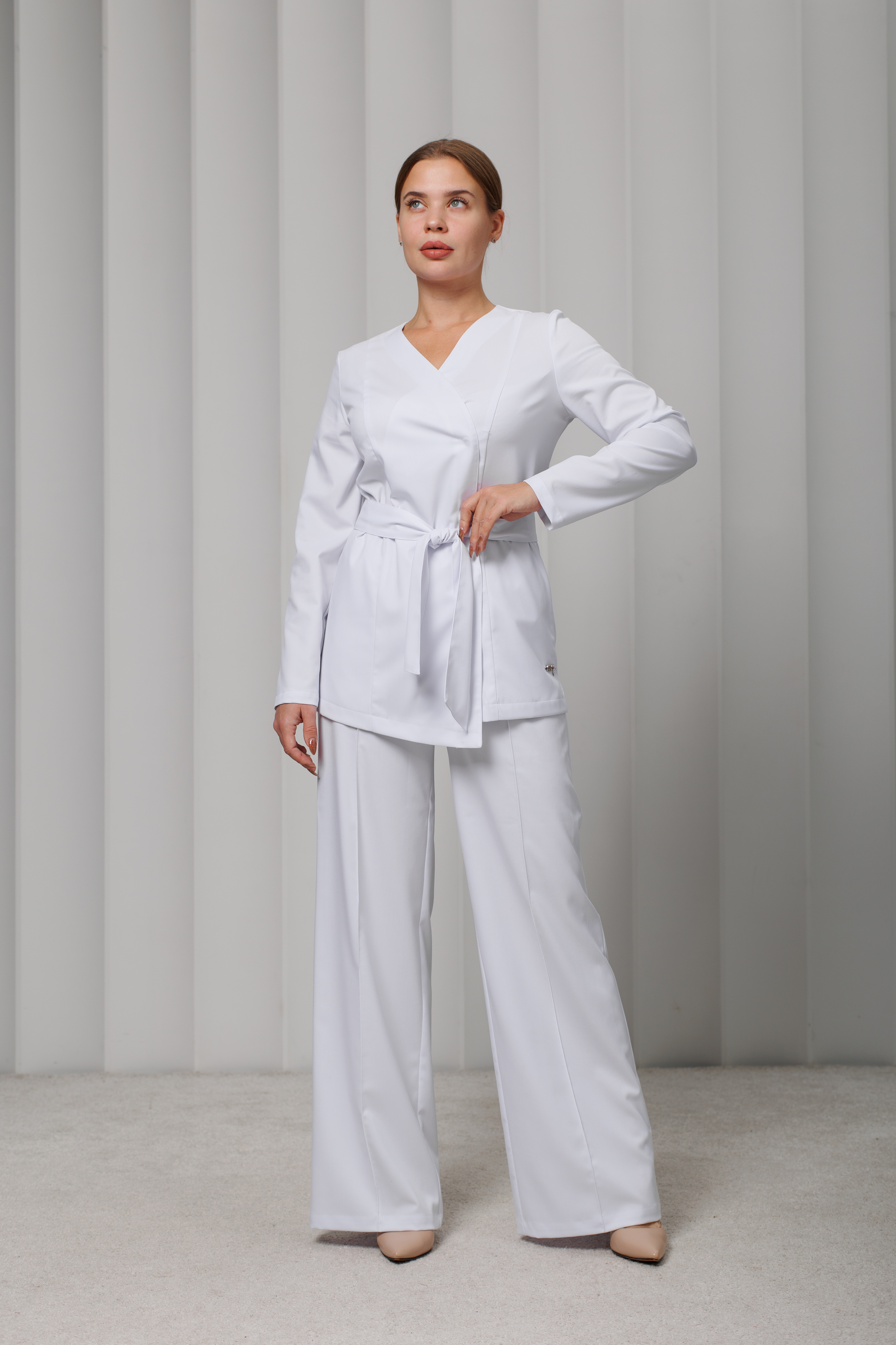 Куртка медицинская женская AP561 А Дольче (Белый 0, Без отделки), 52% вискоза 45% п/э 3%эластан