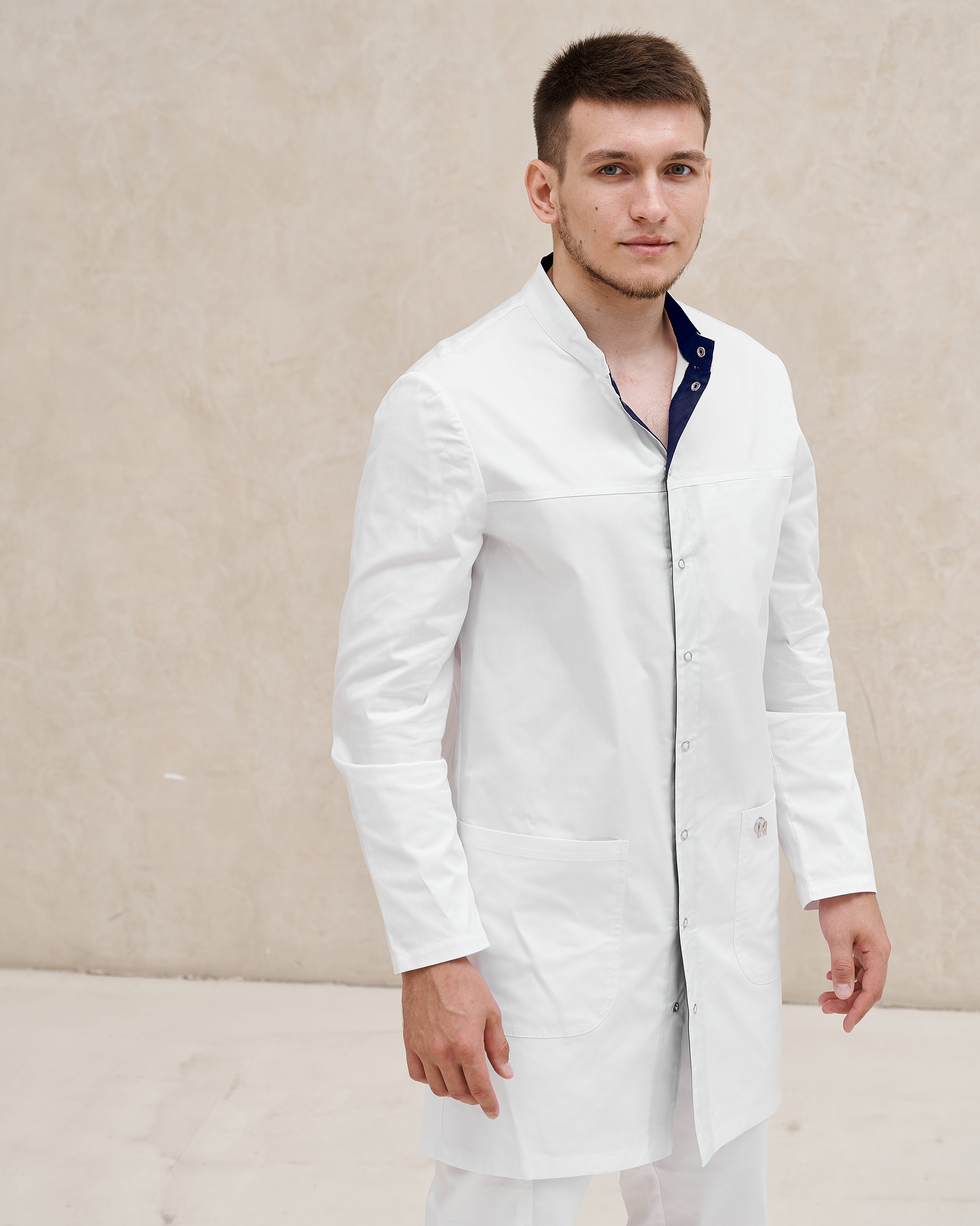 Халат медицинский мужской CP031 A Экстра (Белый, синий 521), 55% хлопок, 42% полиэстер, 3% эластан