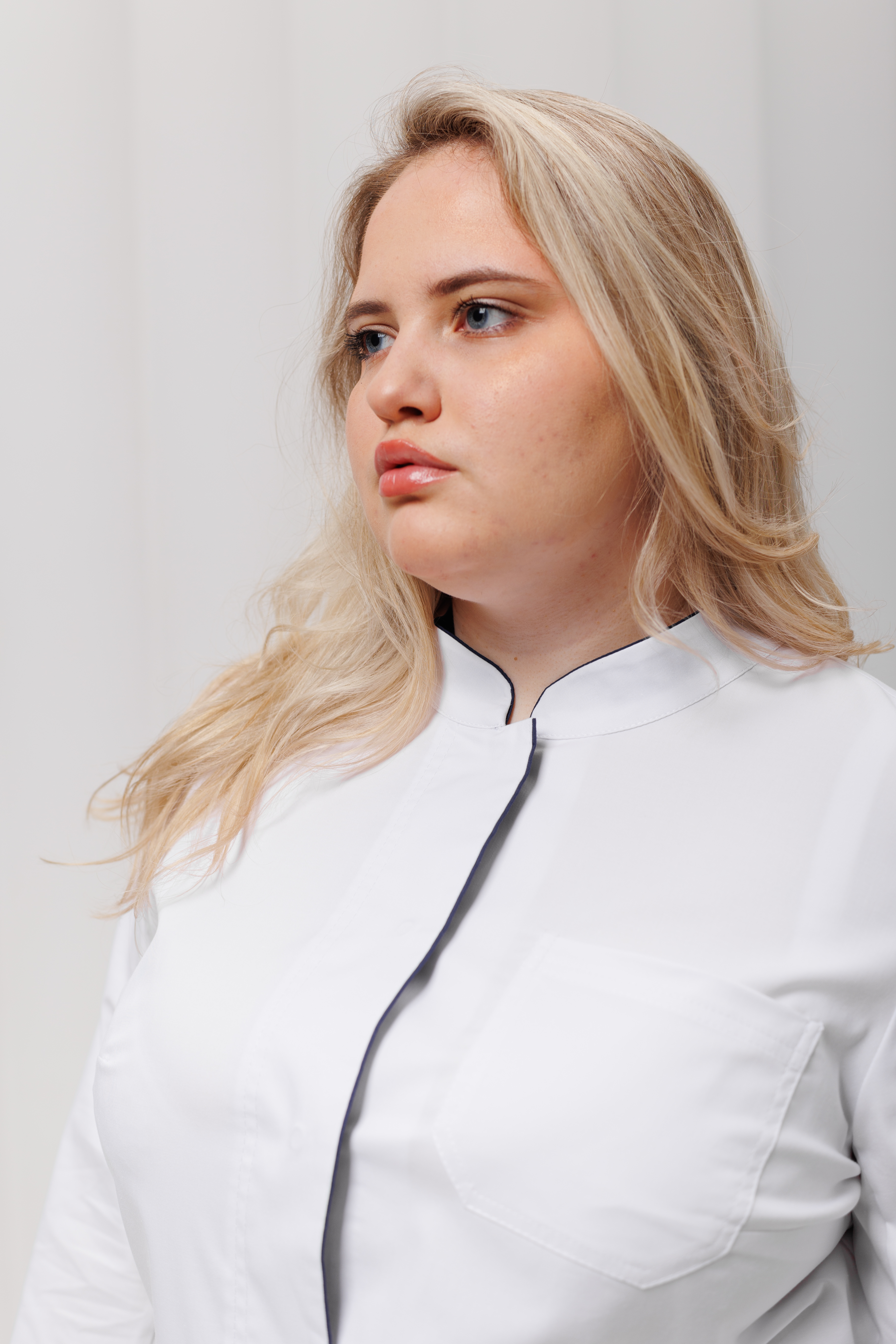 Халат медицинский женский A200Б А Экстра (Белый, синий 521), 55% хлопок, 42% полиэстер, 3% эластан