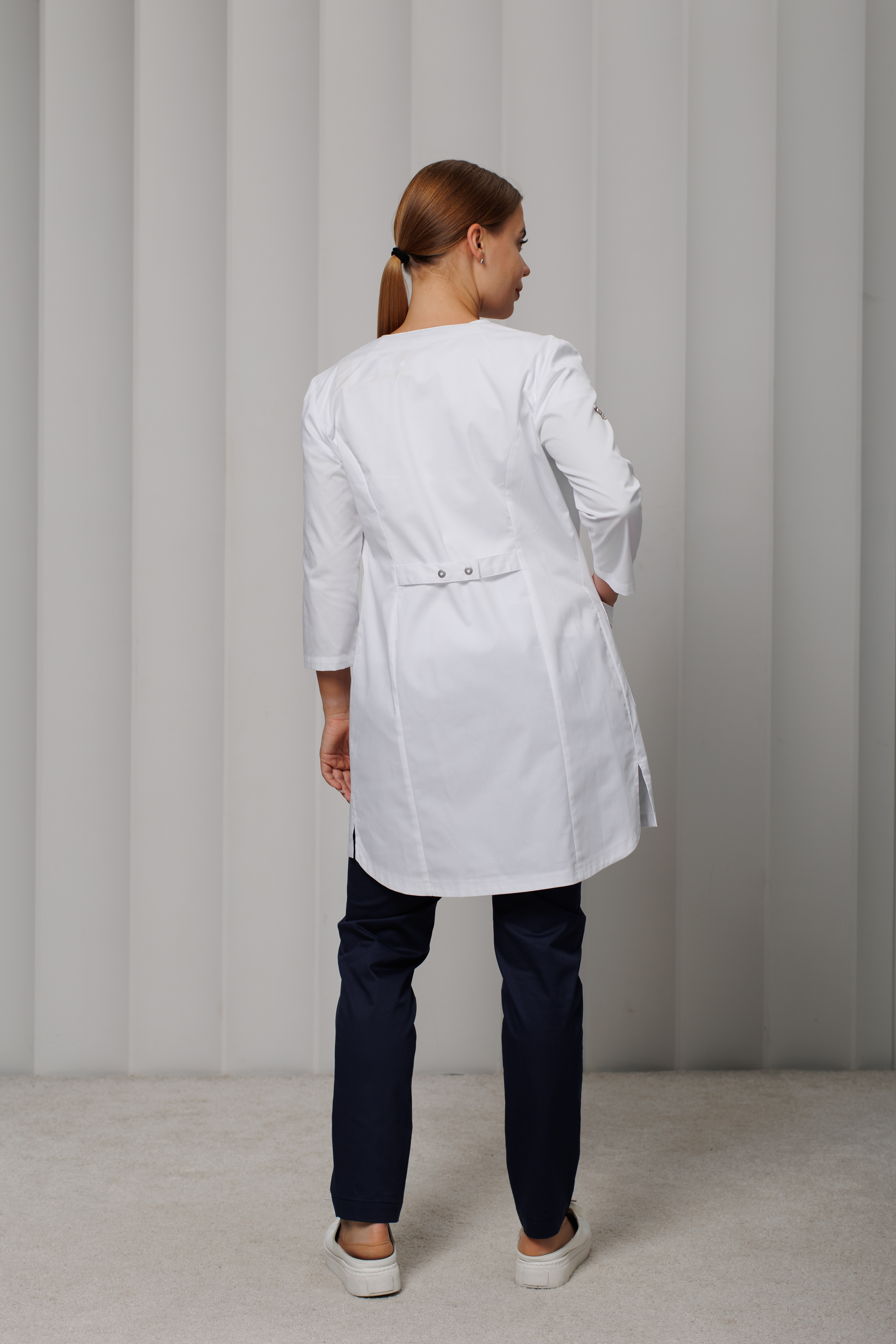 Халат медицинский женский A123У 3/4 Экстра (Белый, Без отделки), 55% хлопок, 42% полиэстер, 3% эластан