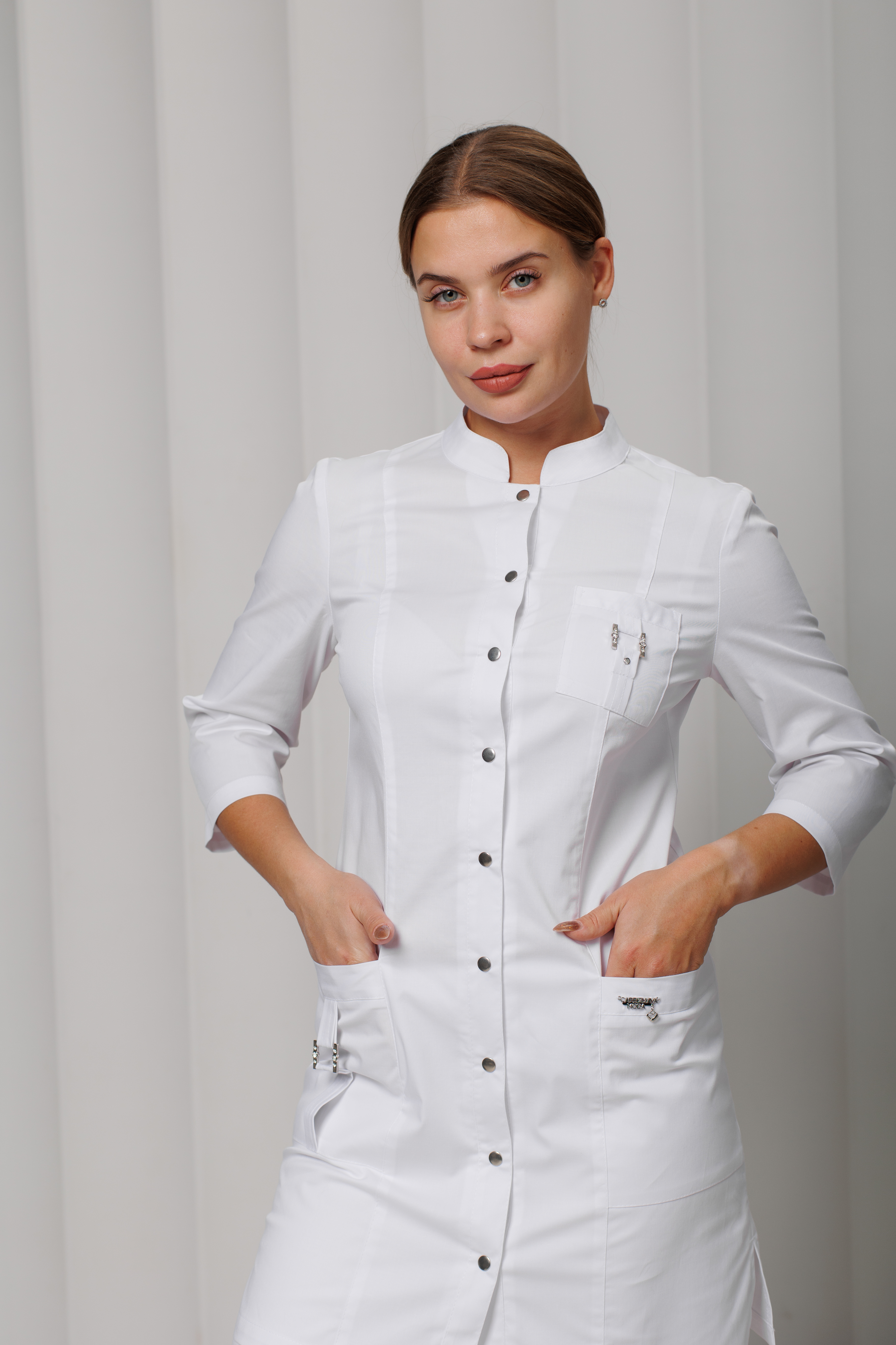 Халат медицинский женский A356У 3/4 Экстра (Белый, Без отделки), 55% хлопок, 42% полиэстер, 3% эластан