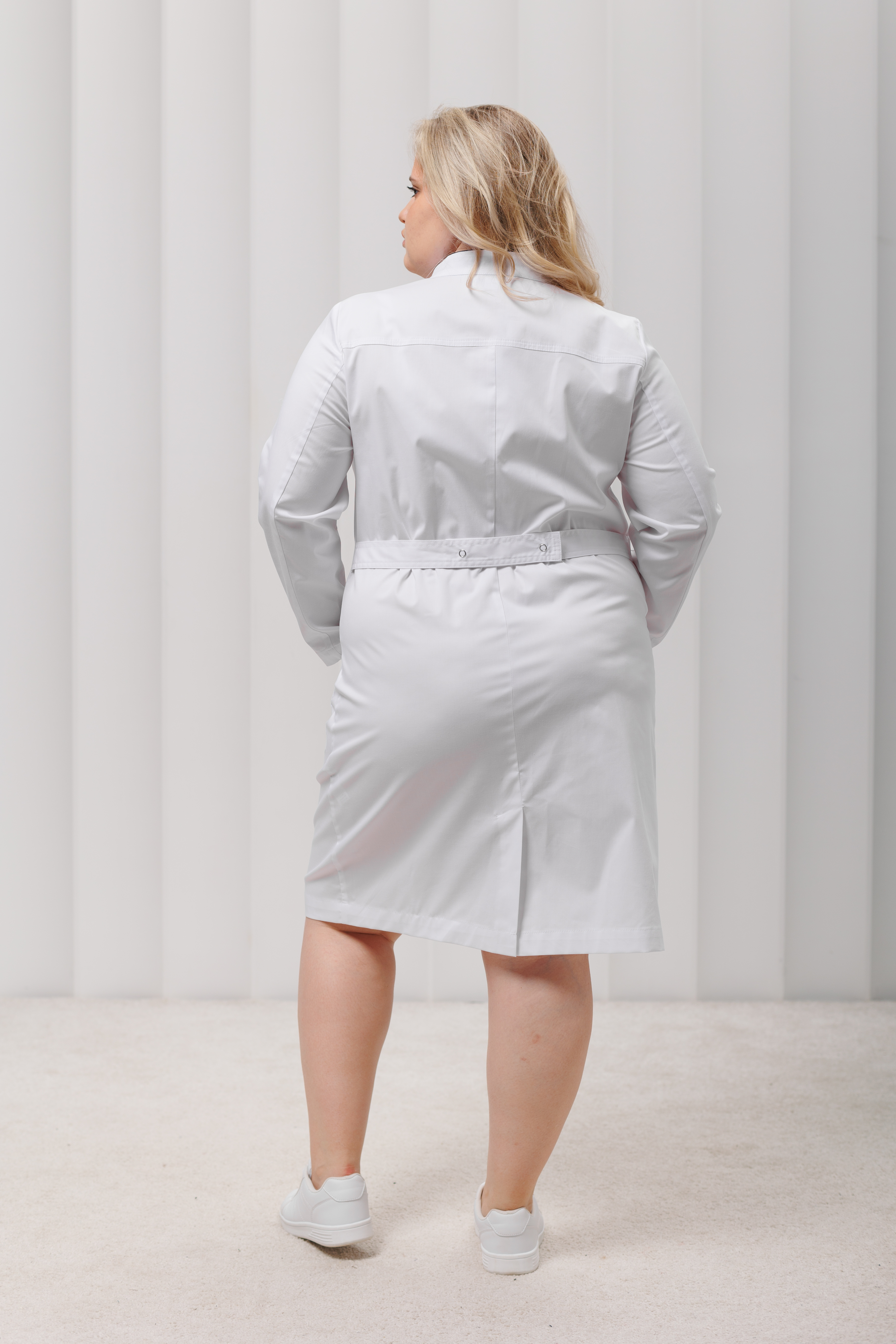 Халат медицинский женский A200Б А Экстра (Белый, синий 521), 55% хлопок, 42% полиэстер, 3% эластан