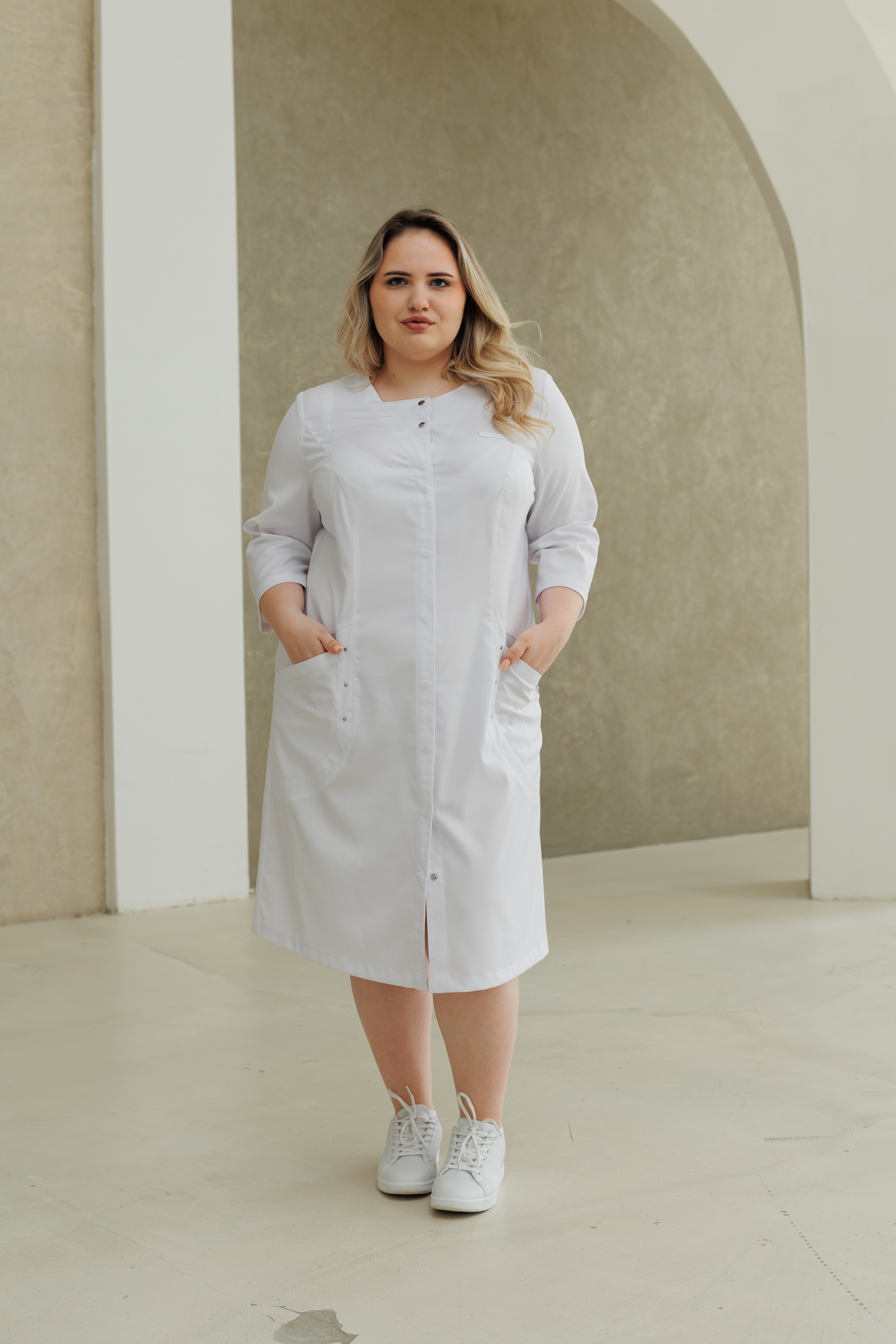 Халат медицинский женский A858Б 3/4 Тевия (Белый, Без отделки), 65% полиэстер, 32% вискоза, 3% спандекс