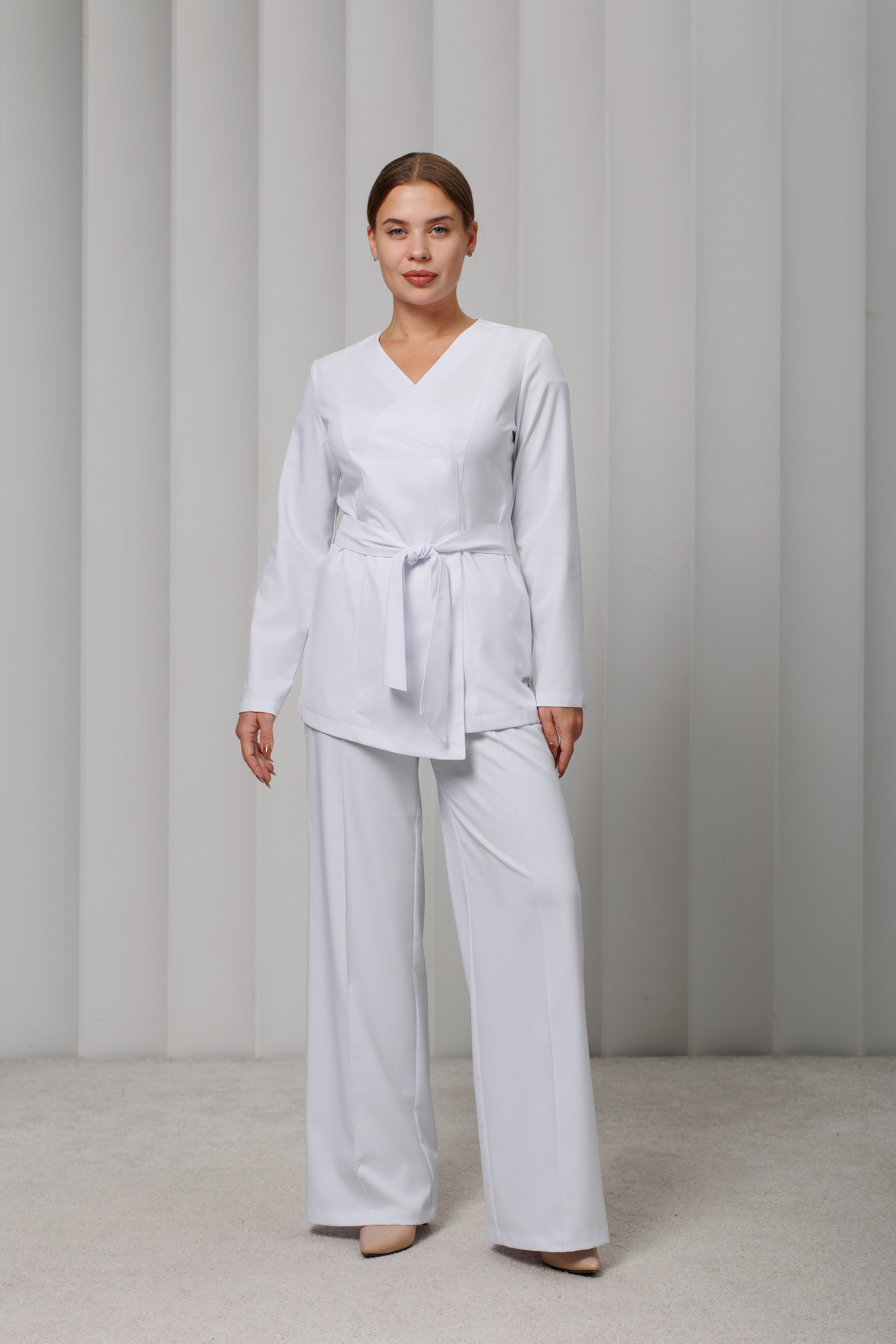 Куртка медицинская женская AP561 А Дольче (Белый 0, Без отделки), 52% вискоза 45% п/э 3%эластан