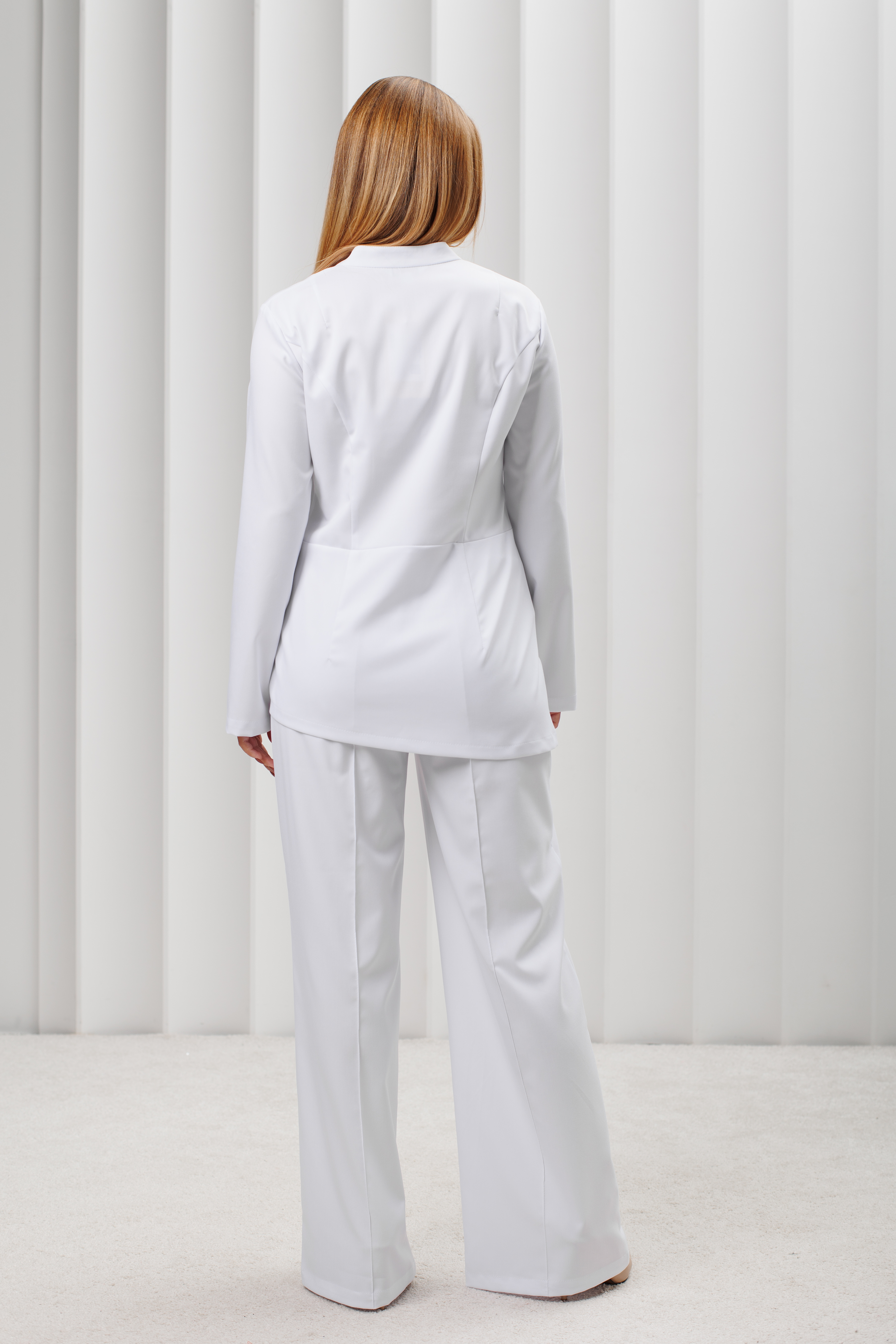 Куртка медицинская женская AP532 А Дольче (Белый 0, Без отделки), 52% вискоза 45% п/э 3%эластан