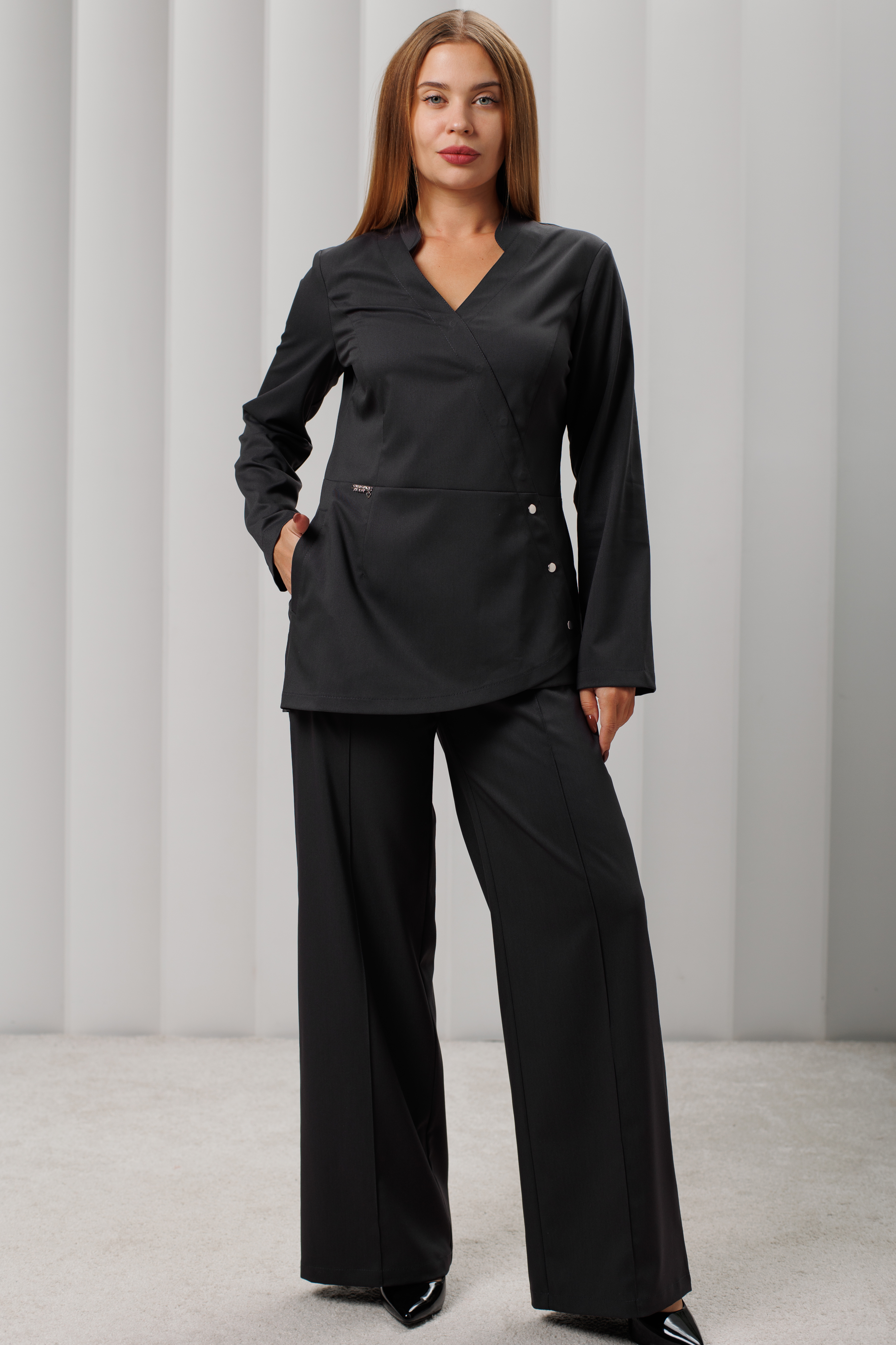 Куртка медицинская женская AP532 А Дольче (Карбон 136, Без отделки), 52% вискоза 45% п/э 3%эластан