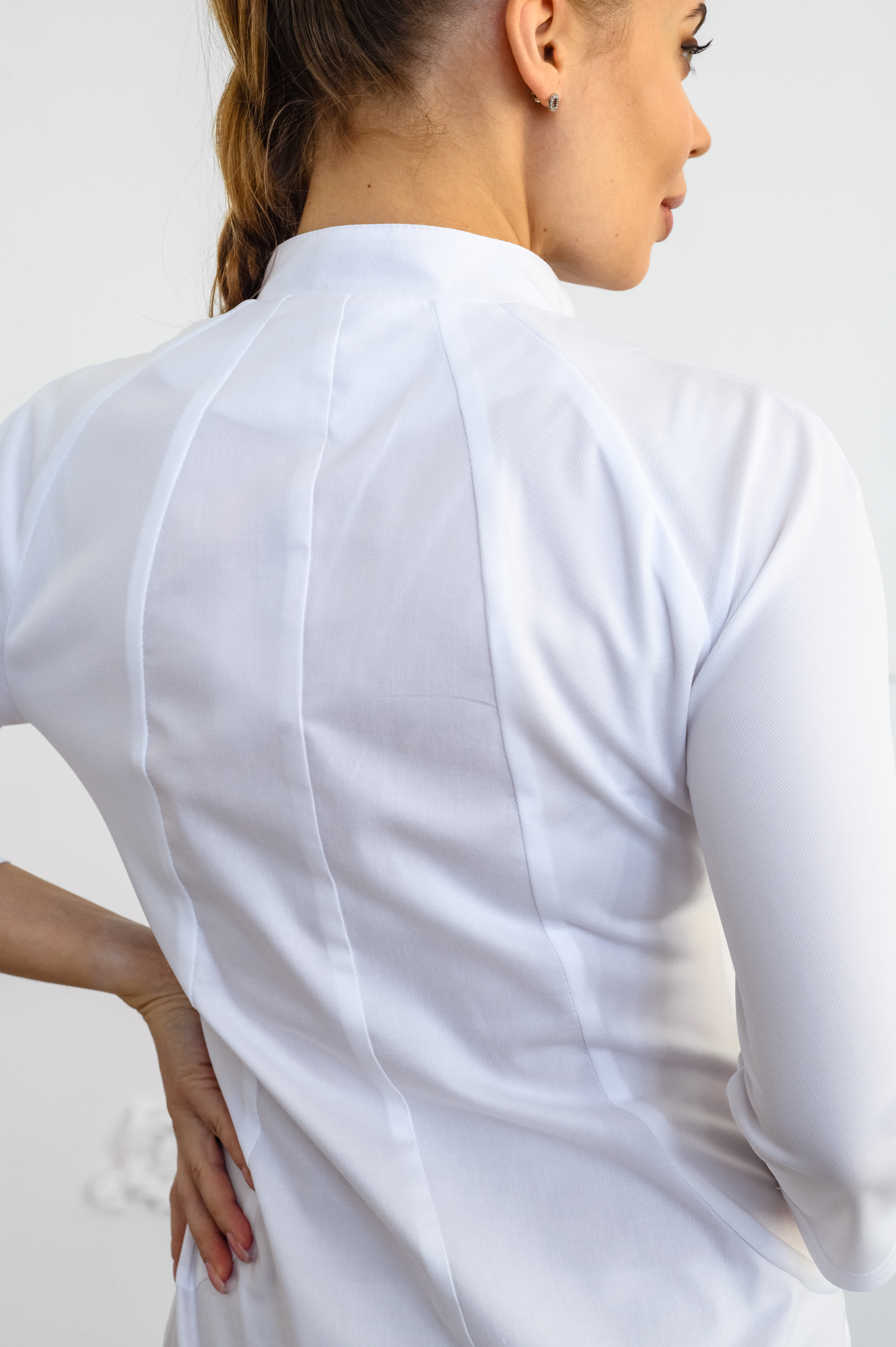 Халат медицинский женский A195 3/4 Бамбук (Белый, ложная сетка белая),  50 бамбук /47 полиэстер /3 эластан