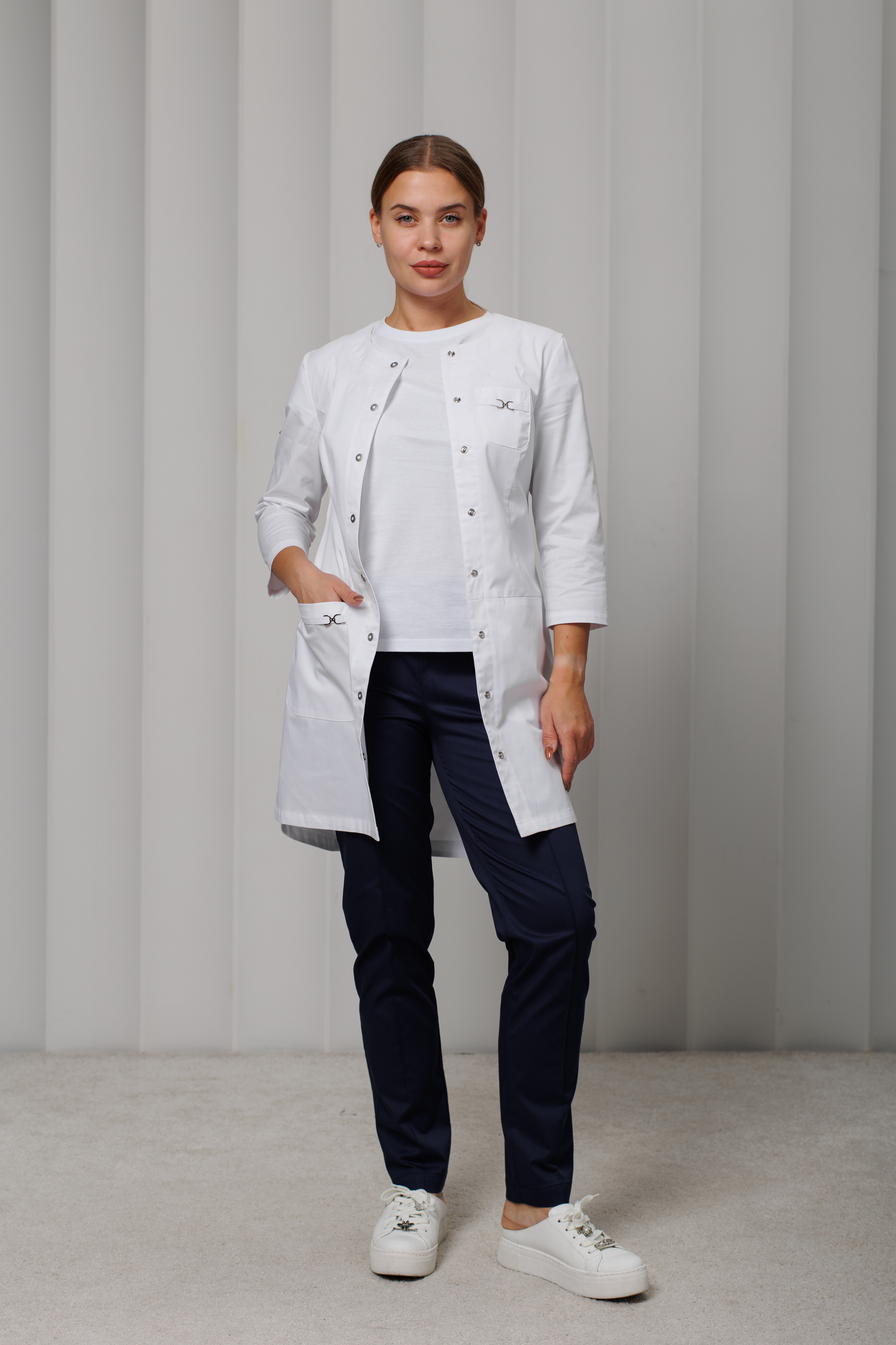 Халат медицинский женский A123У 3/4 Экстра (Белый, Без отделки), 55% хлопок, 42% полиэстер, 3% эластан