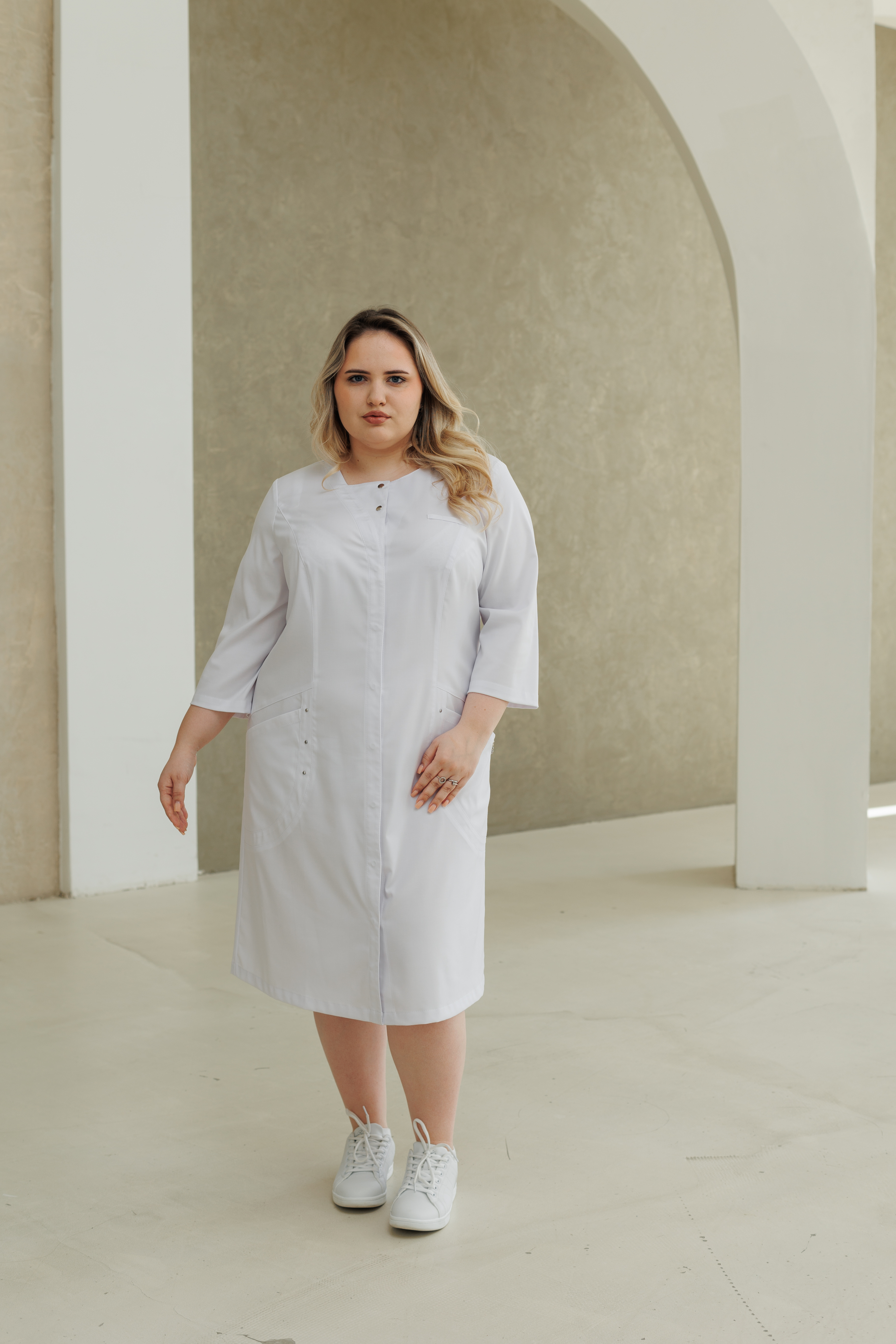 Халат медицинский женский A858Б 3/4 Тевия (Белый, Без отделки), 65% полиэстер, 32% вискоза, 3% спандекс